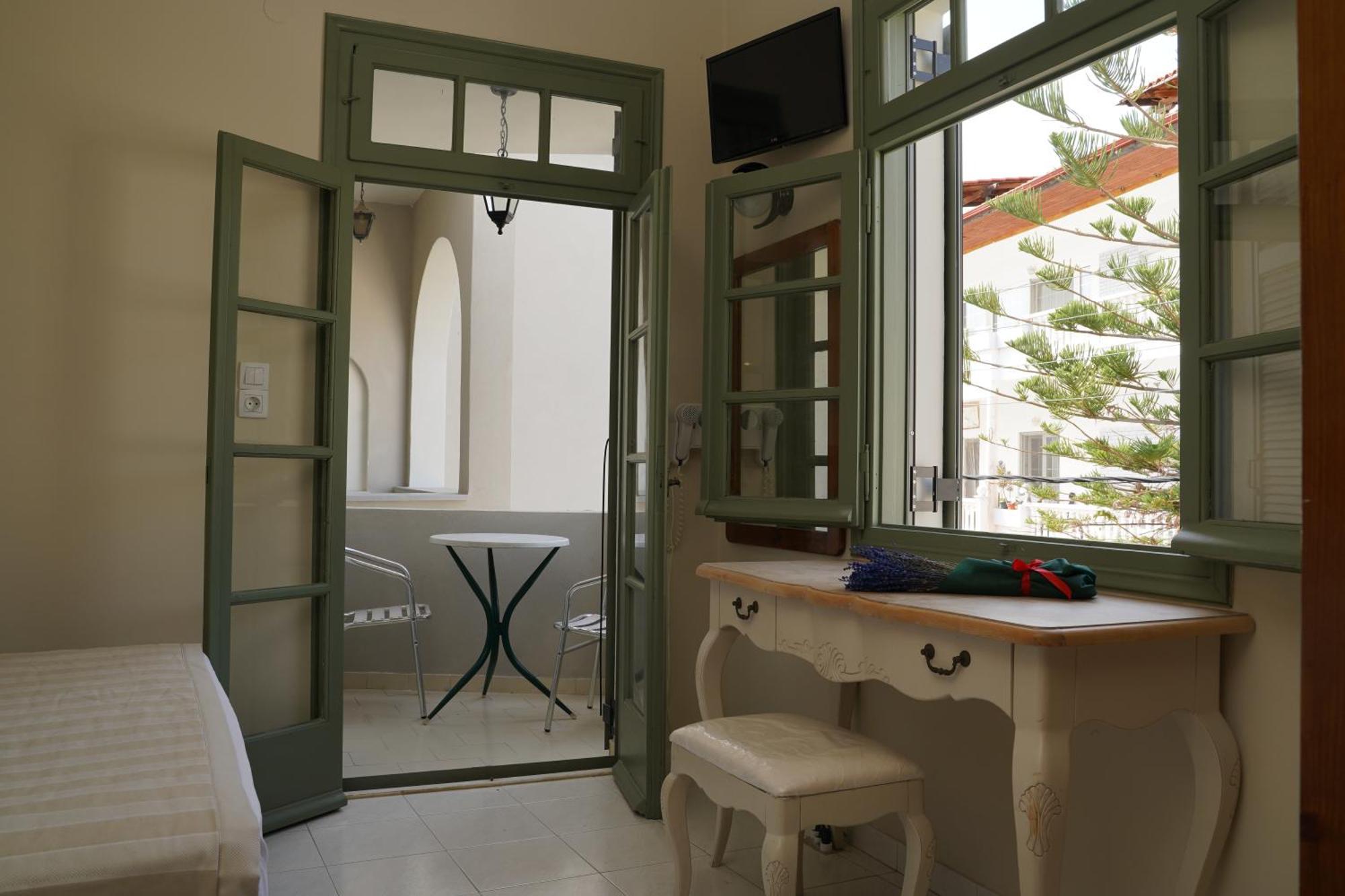 Kores Aegina Agia Marina  ภายนอก รูปภาพ